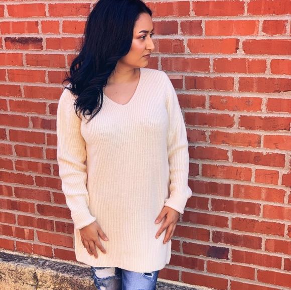NWT CREAM LACE DOWN SPLIT BACK KNIT SWEATER - Picture 5 of 5
